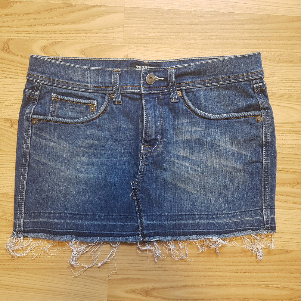 Eclipse Tattoo Denim Raw Hem Skirt Size27